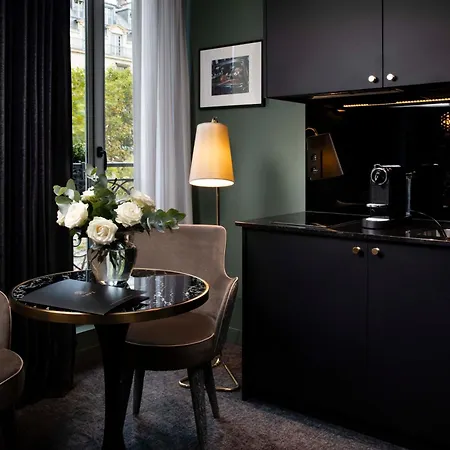 Lägenhetshotell Rayz Eiffel 4*