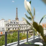 Hotel apartamentowy Rayz Eiffel