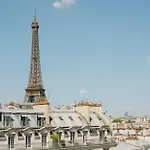 Rayz Eiffel Parijs