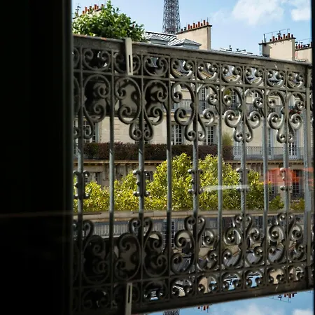 Rayz Eiffel Apartmanhotel Párizs