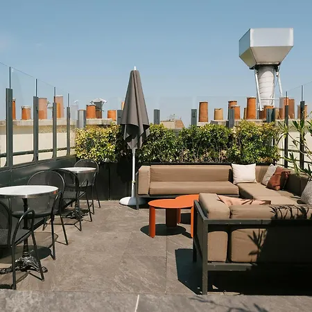 Rayz Eiffel Aparthotel 4*
