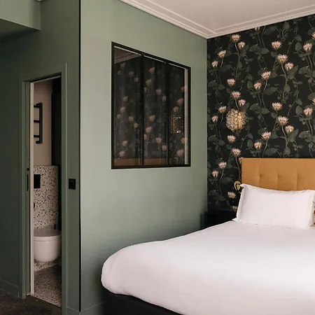 Rayz Eiffel 4* Paris