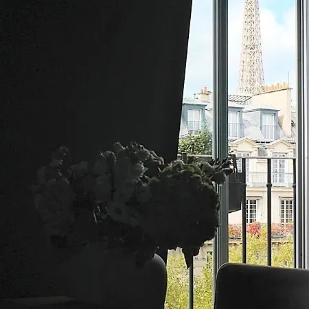 Rayz Eiffel Апарт-отель 4*