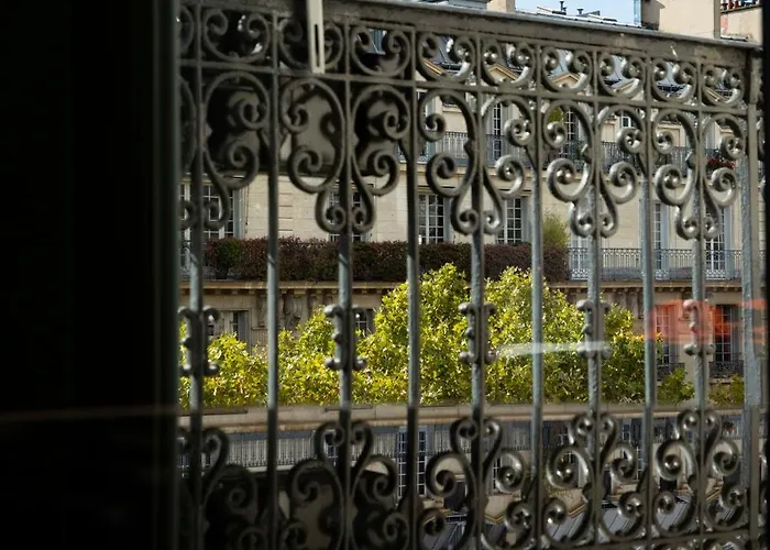 Rayz Eiffel 4* Parigi