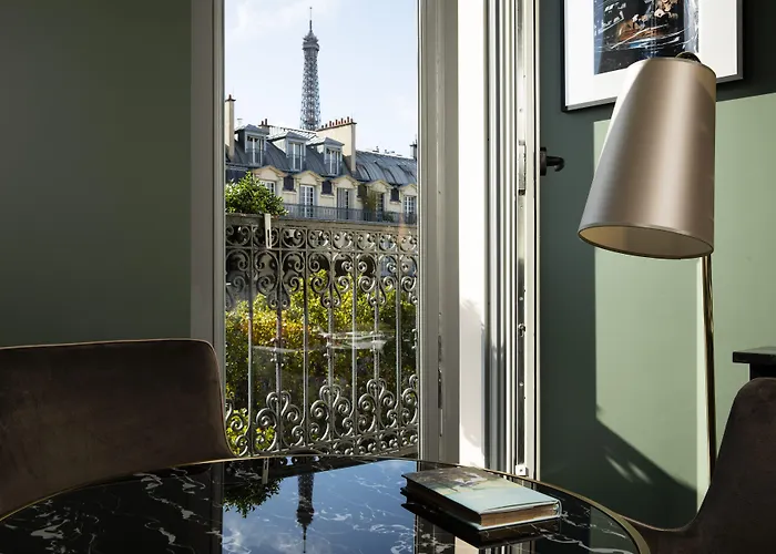 Rayz Eiffel Aparthotel Parigi