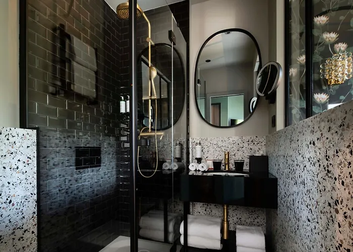 Rayz Eiffel Aparthotel